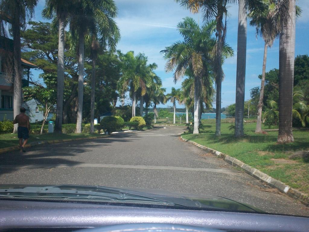 Point Village, Negril, Jamaica Exteriör bild