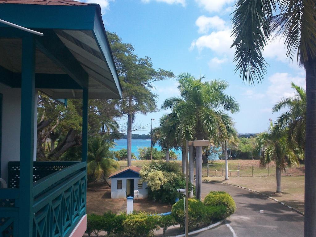 Point Village, Negril, Jamaica Exteriör bild